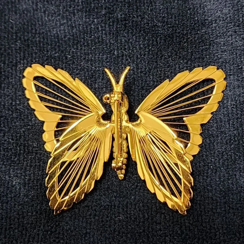 Monet Butterfly Brooch Pin Gold Tone Filigree Openwork Signed Costume Jewelry